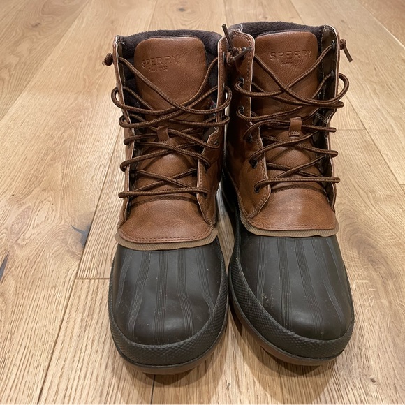 Perry Cold Bay Boot (barely worn) - Picture 6 of 7